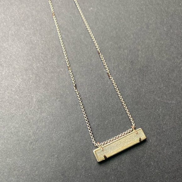 Kendra Scott necklace and earrings set with bag - Picture 10 of 11